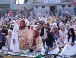 Bunda Eva dan Forkopimda Tunaikan Shalat Idul Adha 1446 H di Stadion Mini Way Dadi